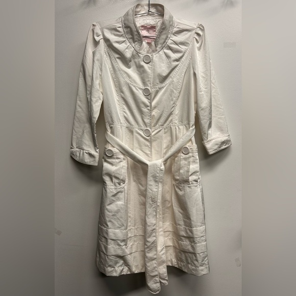 Romeo + Juliet Couture White Trench Coat Belt Big Buttons Pockets Size Small - Picture 4 of 11